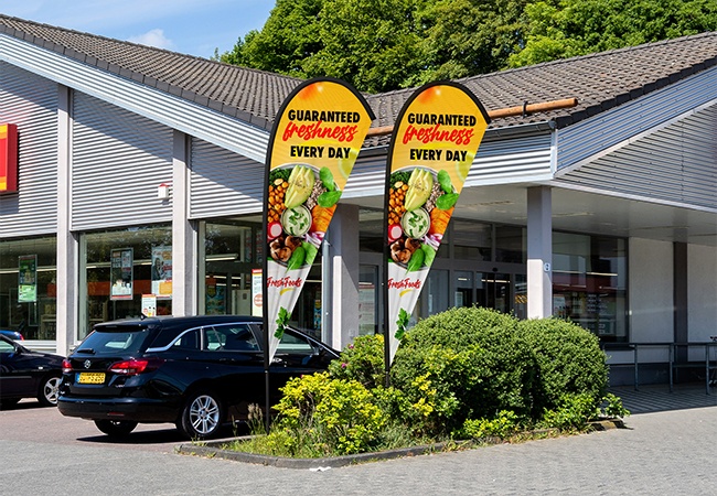 Outdoor printed teardrop flags