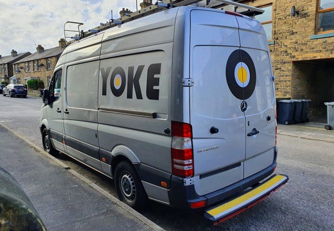 Magnetic Van Signs