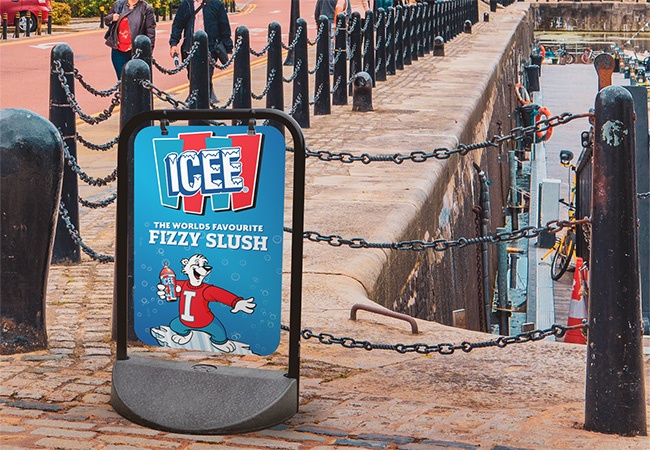 Swing pavement sign stand