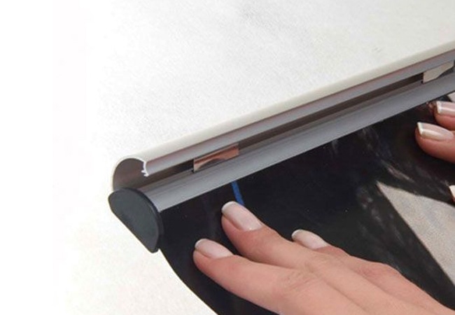 Large format SNAP poster hanger